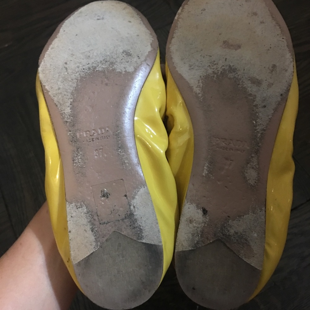 Prada yellow paten leather ballet flats ballerinas - Picture 4 of 6